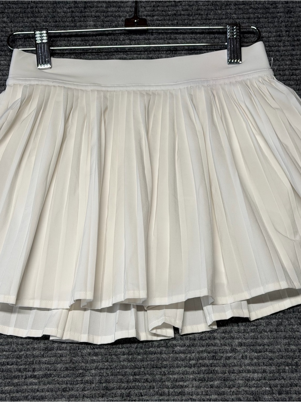 Lululemon Pleated White Women's Skirt - skort Classic Elegant athletic